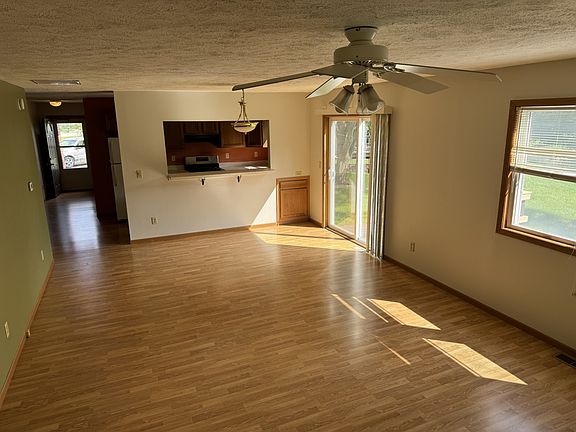 4th image of 623 N Illini Ave #A