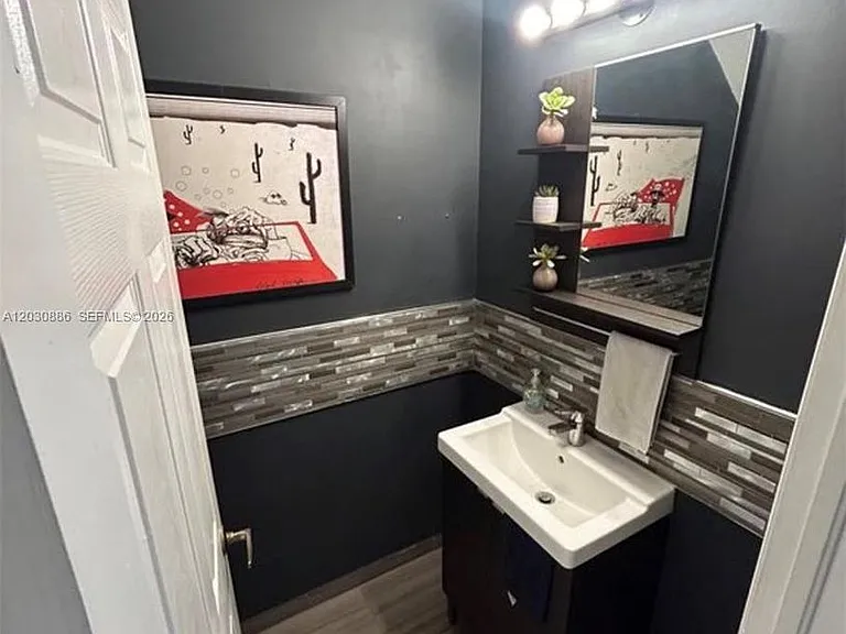 15372 SW 9th Way — Photo 12