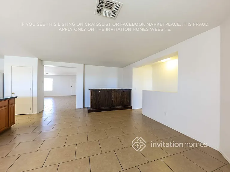 11509 W Wethersfield Rd — Photo 9