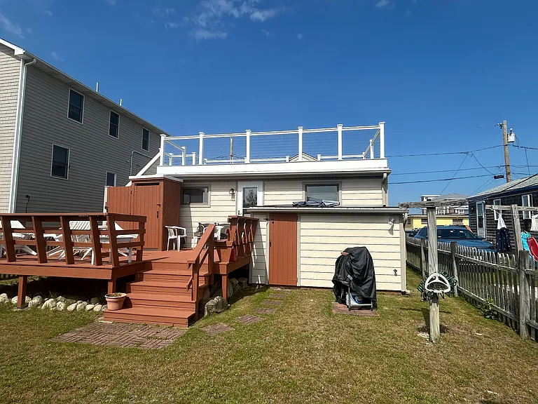 25 Champlin Ave — Photo 13