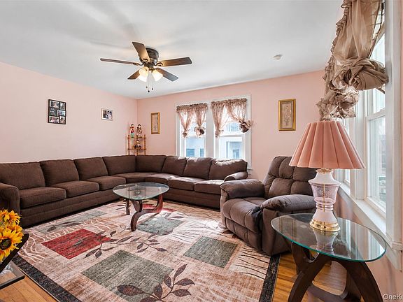 3rd image of 105 Fowler Street