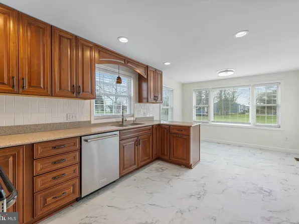 236 S Ln, Princeton Junction, NJ 08550