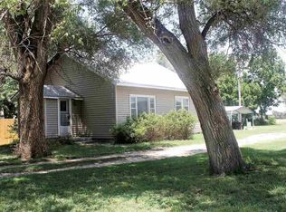 314 N McPherson St, Galva, KS 67443