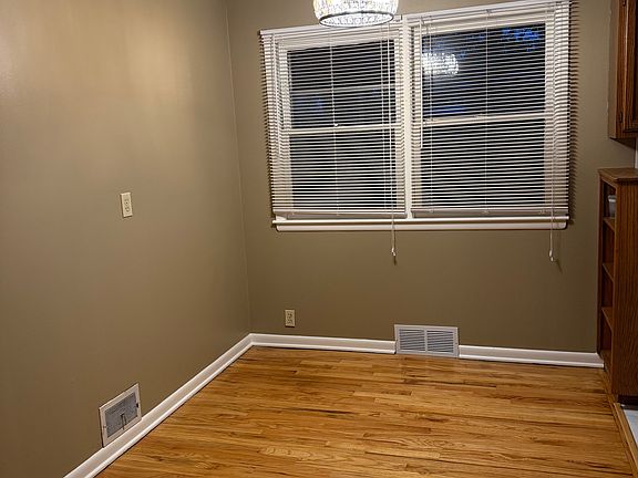 3rd image of 235 S 4th St