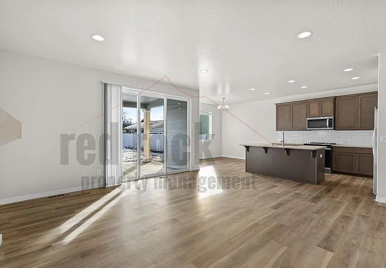 1228 N Tschirley Rd #1 — Photo 6