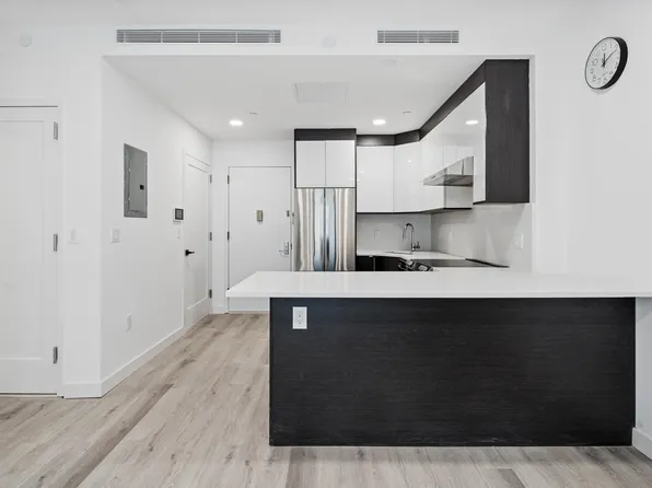 1238 63rd Street image 16 of 29