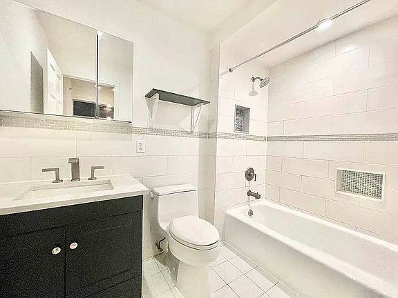 5th image of 479 4th Ave APT 4R