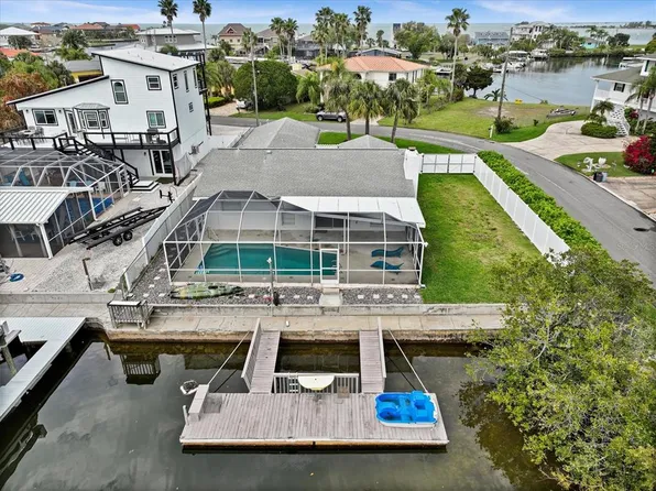 3240 Gulf Coast Dr, Hernando Beach, FL 34607