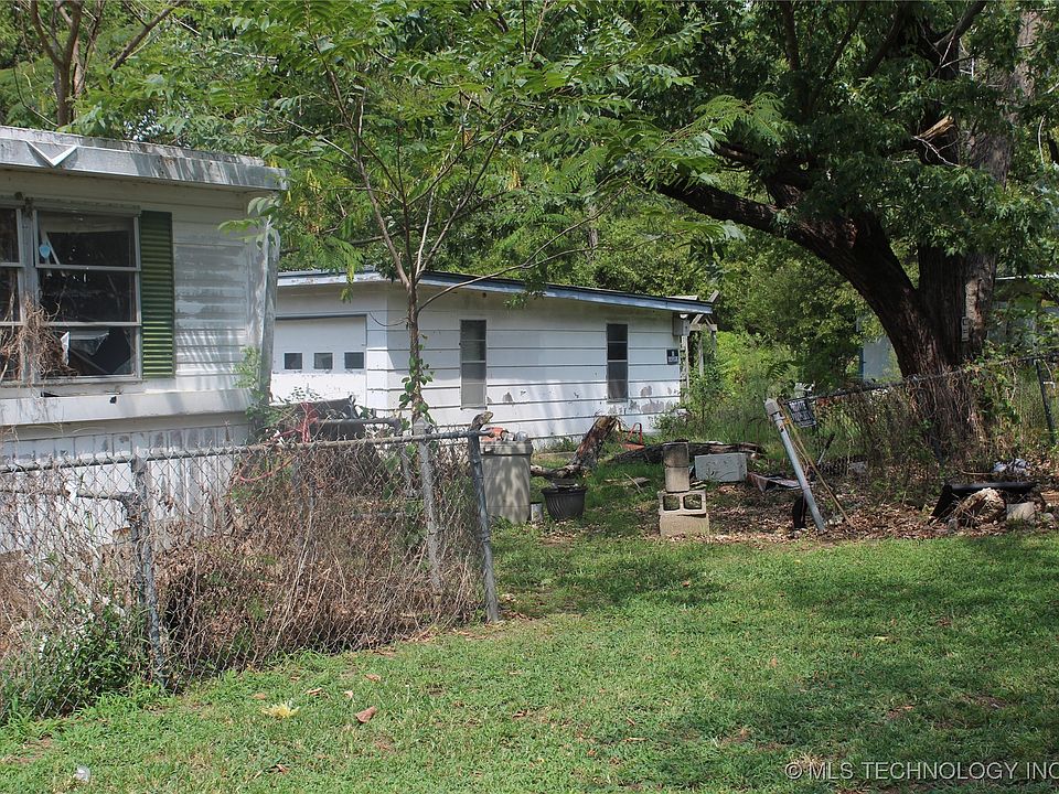2nd image of 218 Boyer Ln