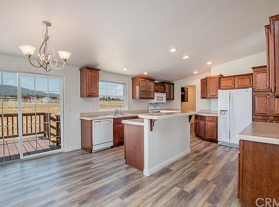 5th image of 37390 Daemon Hills Dr