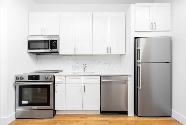 Rented by Platinum Forbes Global Properties | media 2