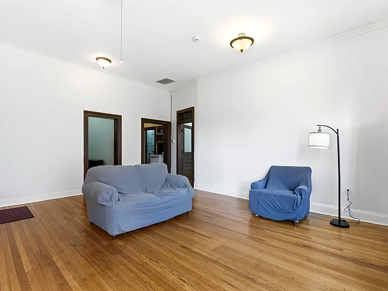 105 N Loudoun St #1 — Photo 6
