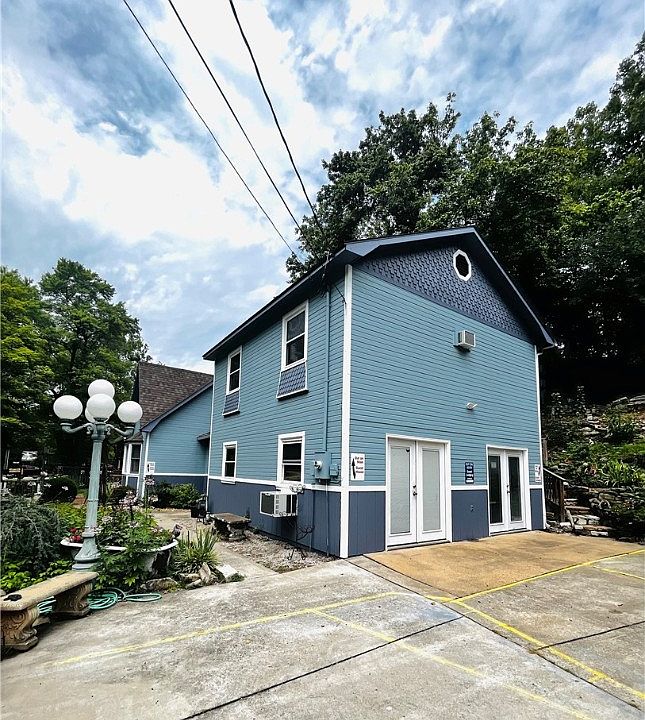 269 N Main St Eureka Springs, AR Zillow