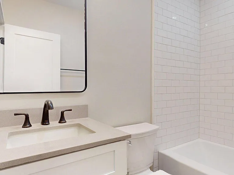 205 Chelsea St #2 — Photo 24
