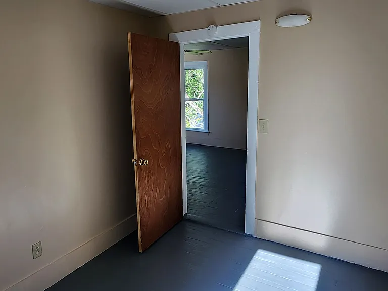 313-315 Wildwood Ave — Photo 16
