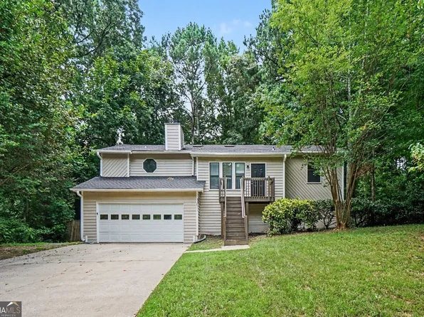 2511 Deerfield Dr, Kennesaw, GA 30144