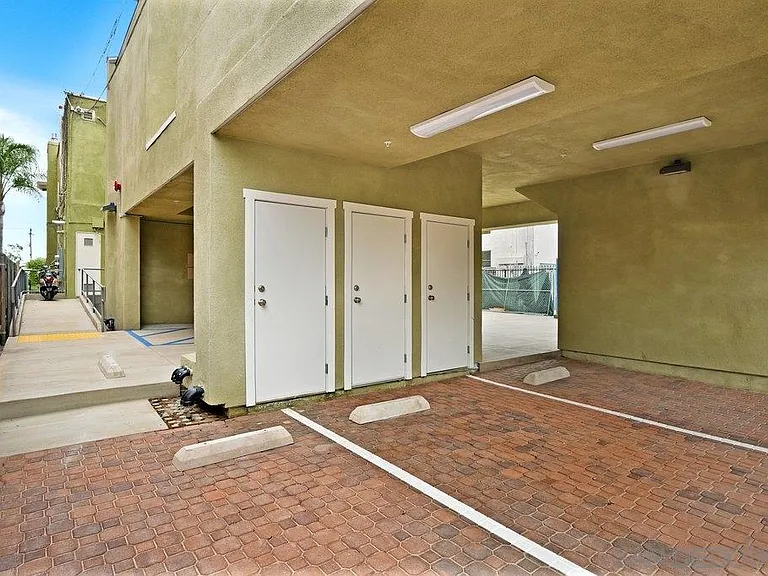 3580 4th Ave #3580D — Photo 1