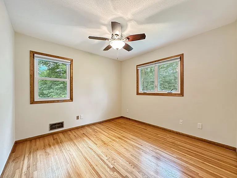 3830 Union Terrace Ln N — Photo 9