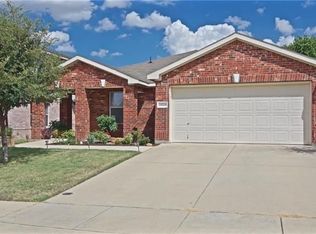 13824 Canyon Ranch Rd, Roanoke, TX 76262