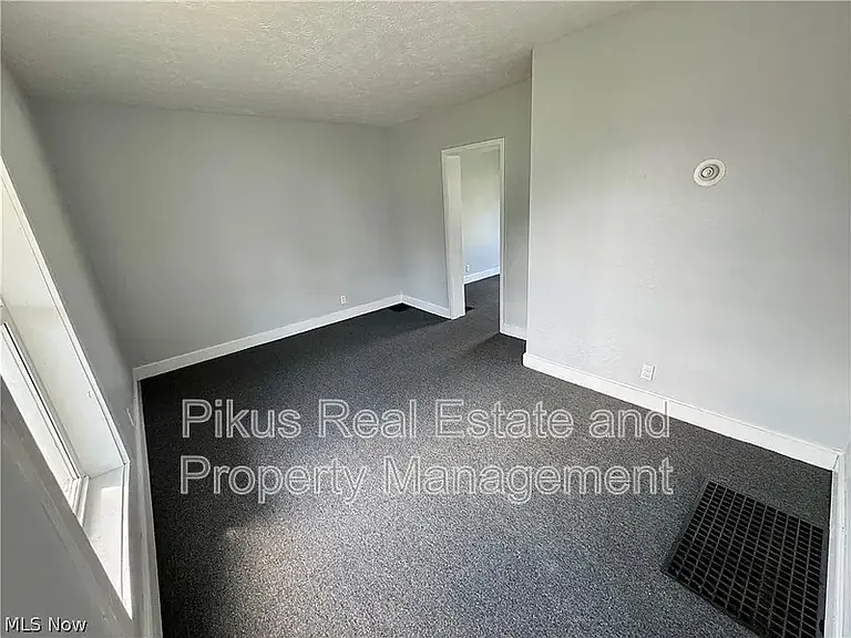 1217 Shriver Ave NE — Photo 13