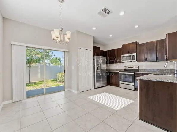 9727 Mulberry Marsh Ln, Sun City Center, FL 33573