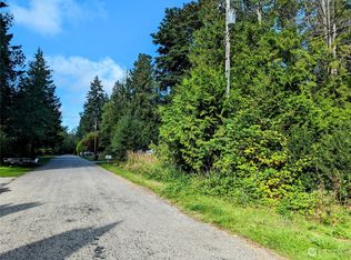 5 Cedar Point Ave, Pt Roberts, WA 98281