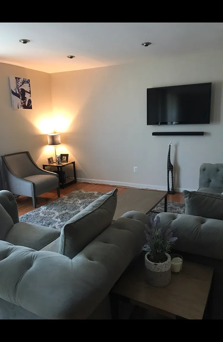 1 bed, 840 sqft, $1,800 — Photo 2