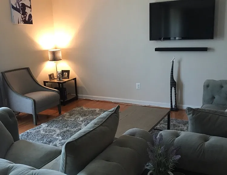 10239 Prince Pl #104 — Photo 2