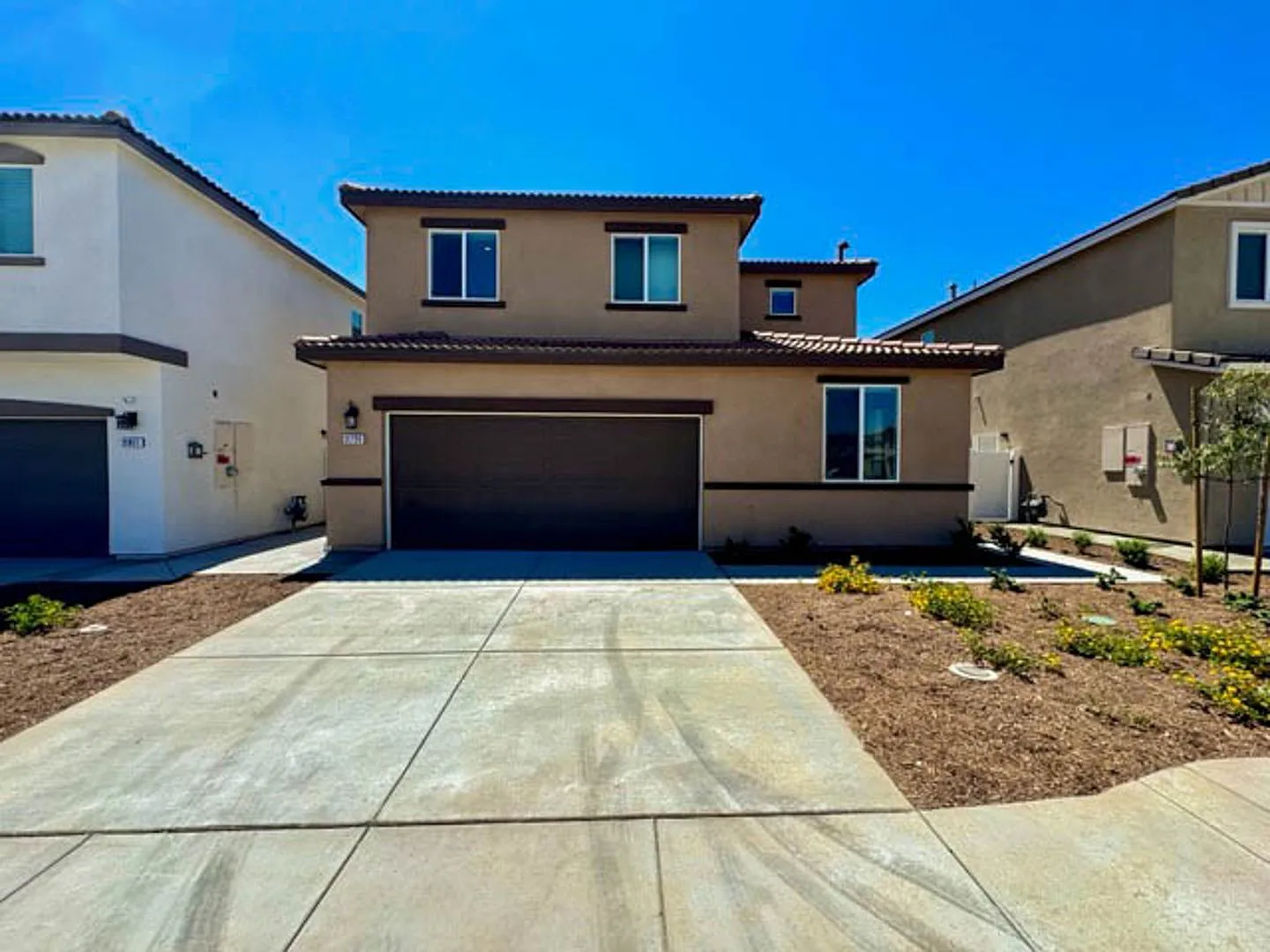 Modern 4 Bedroom 3 Bathroom Home With Solar Coming Soon! — Photo 1