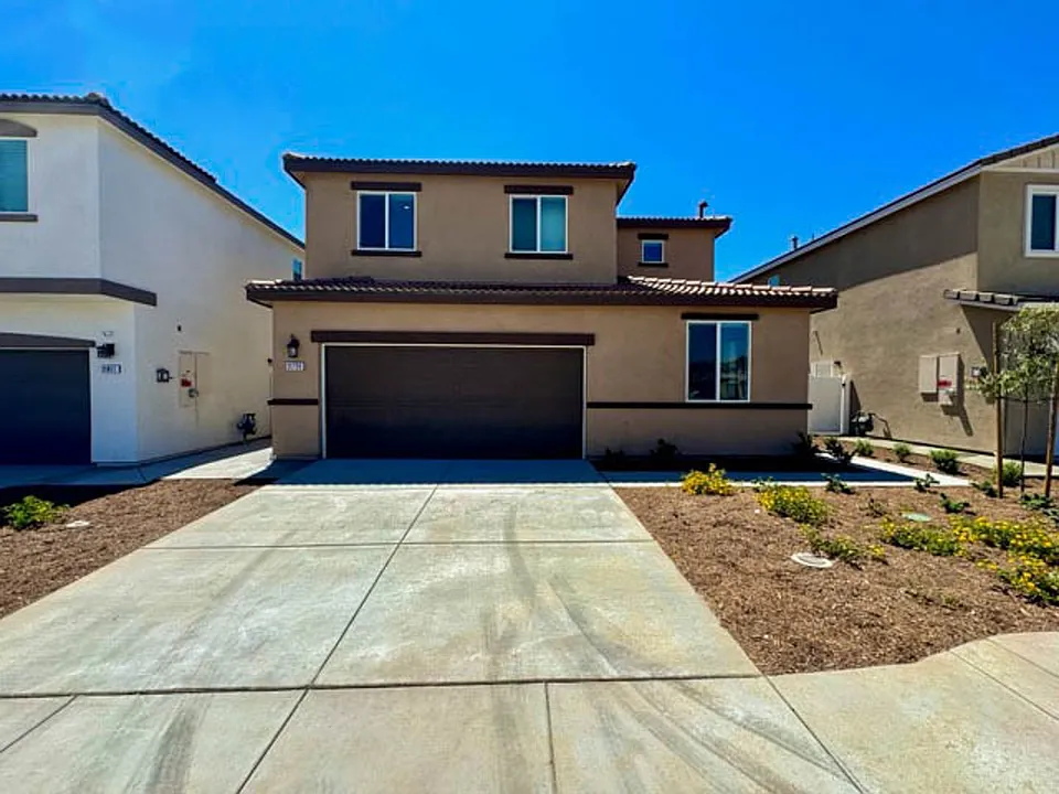 31799 Woodbank Way