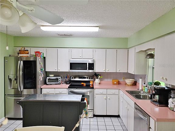 4th image of 250 Padgett Pl N