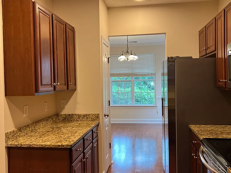 1833 Brittlebush Ln — Photo 6