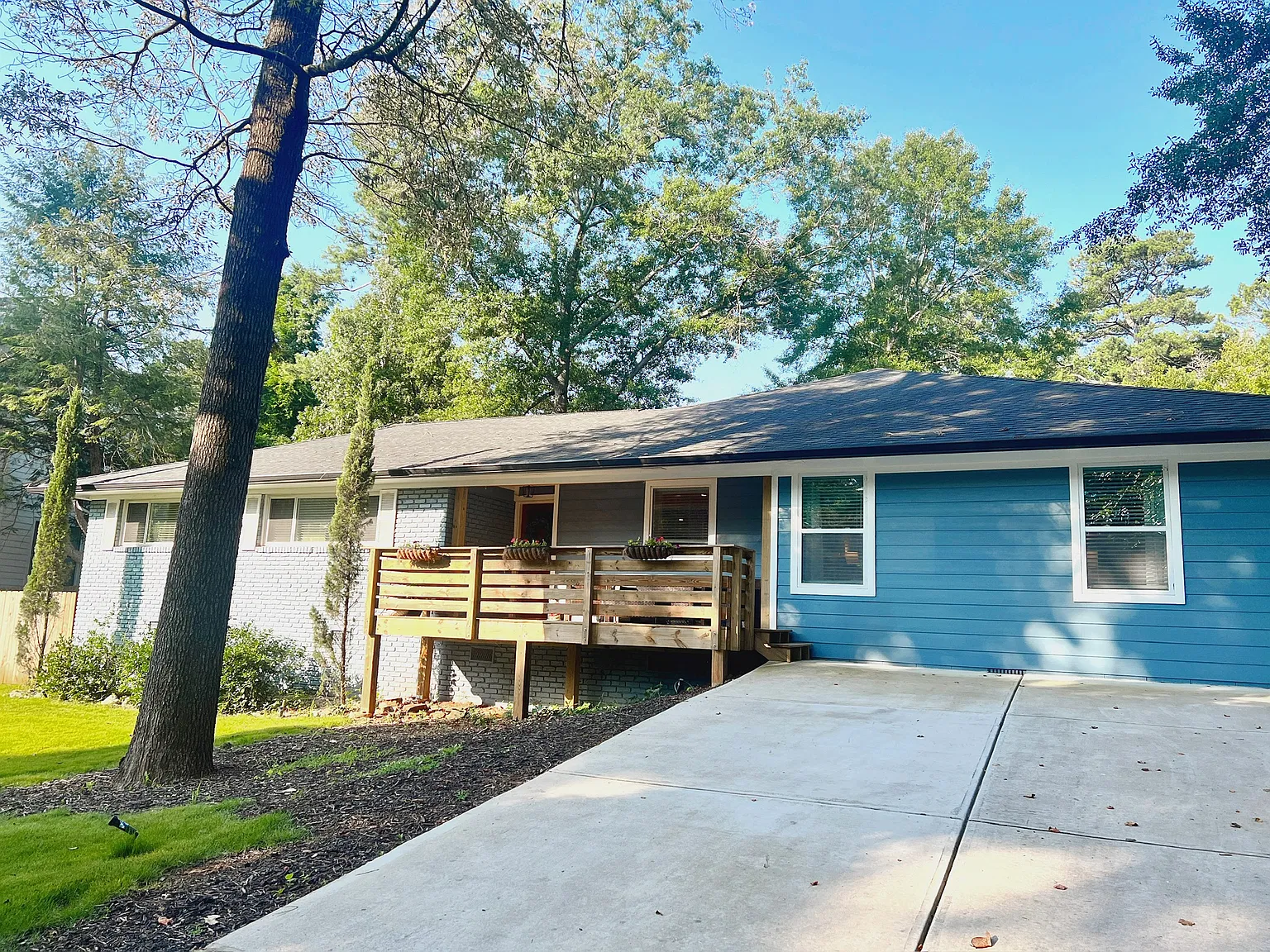 4 bed, 2470 sqft, $3,500 — Photo 2