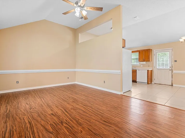 7669 Willard Ct — Photo 2