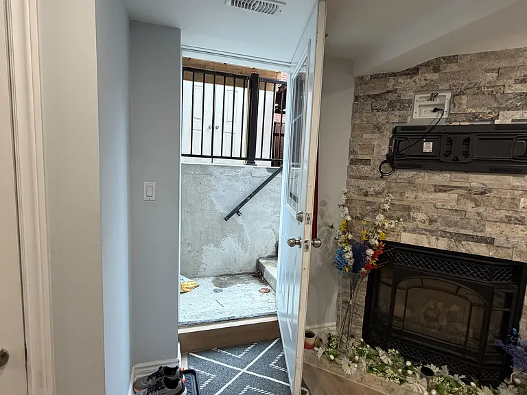 934 Boyer Blvd #BASEMENT — Photo 29