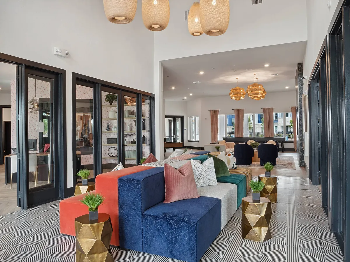 Building Photo - Reserve at Ventana Lakes