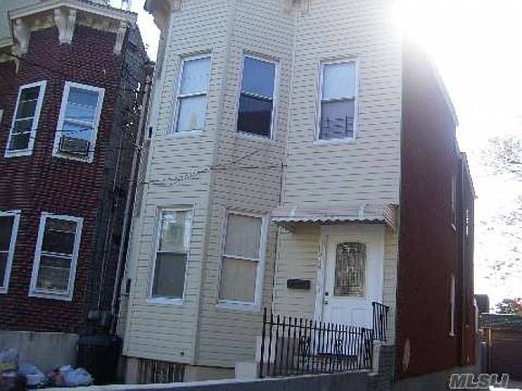 Front House2