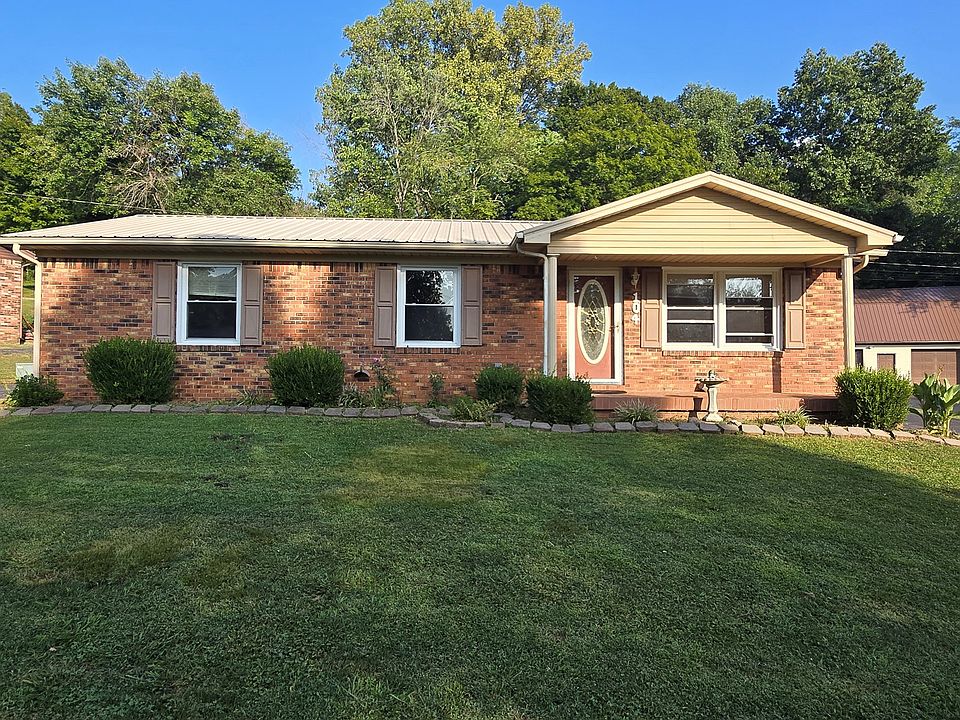 1st image of 104 Sun Valley Cir