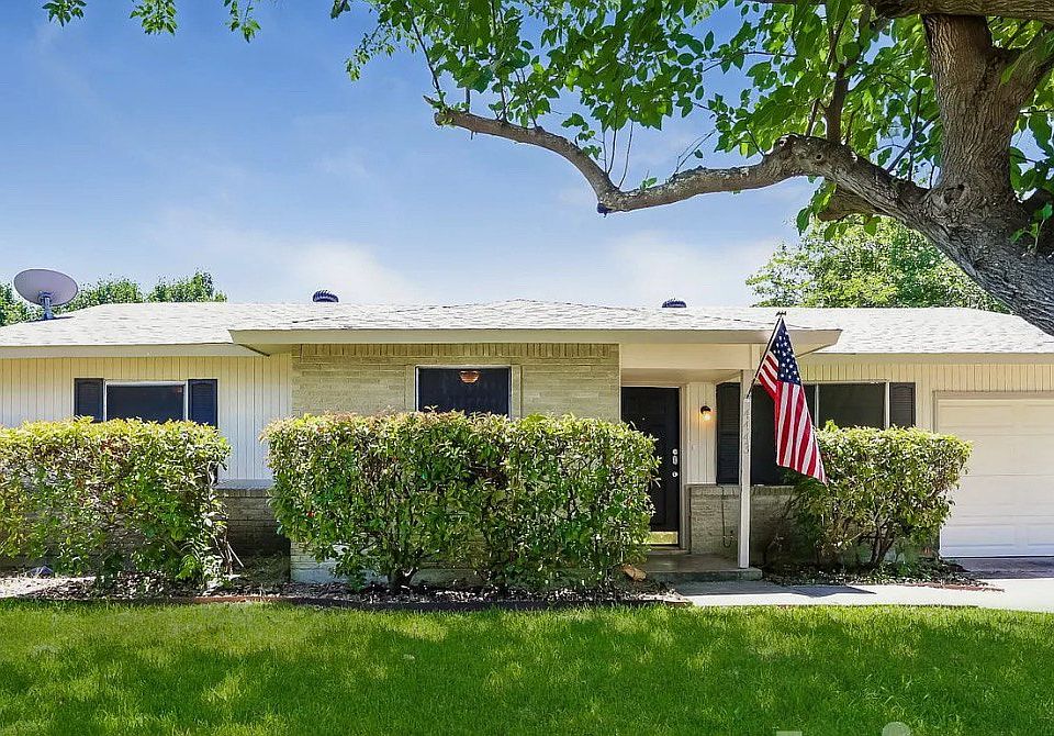 1st image of 4442 Greenland Dr