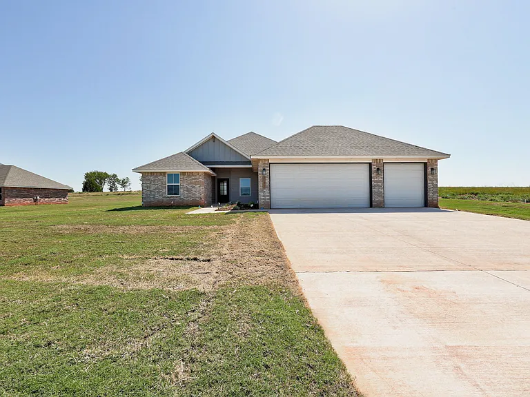 2171 Hux Dr — Photo 1