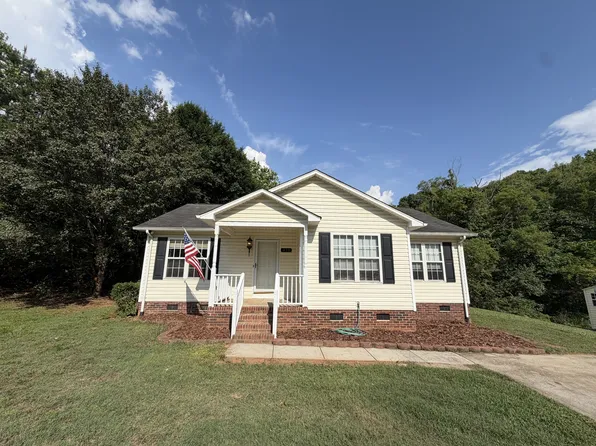 375 Brookfield Dr, Statesville, NC 28625