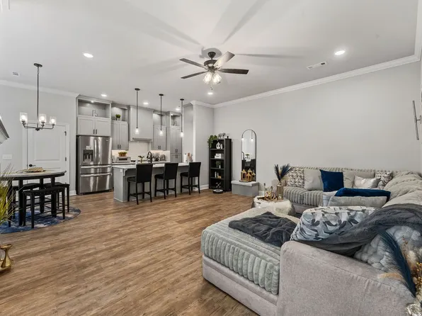 2902 SW Arlington Blvd, Bentonville, AR 72713