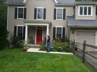 6274 Lower Mountain Rd, New Hope, PA 18938