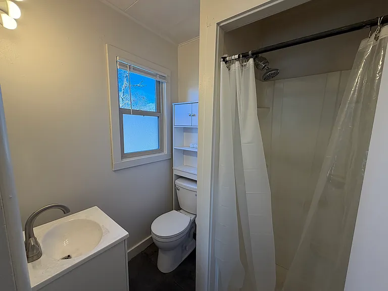 903 State St #4 — Photo 12