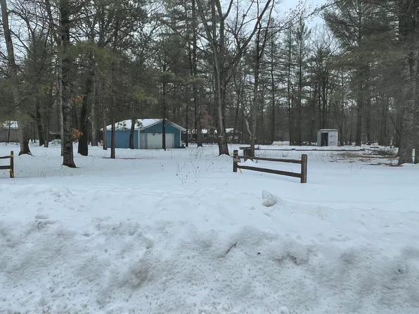 5119 Wolf Lake Rd, Lewiston, MI 49756