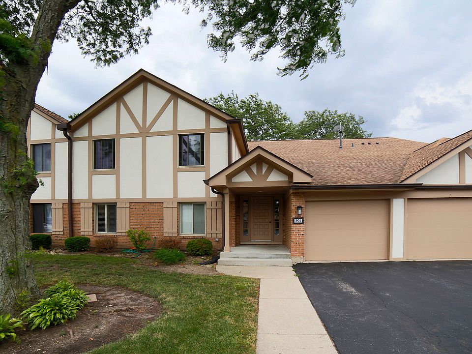 1st image of 901 Surrey Dr APT 2B