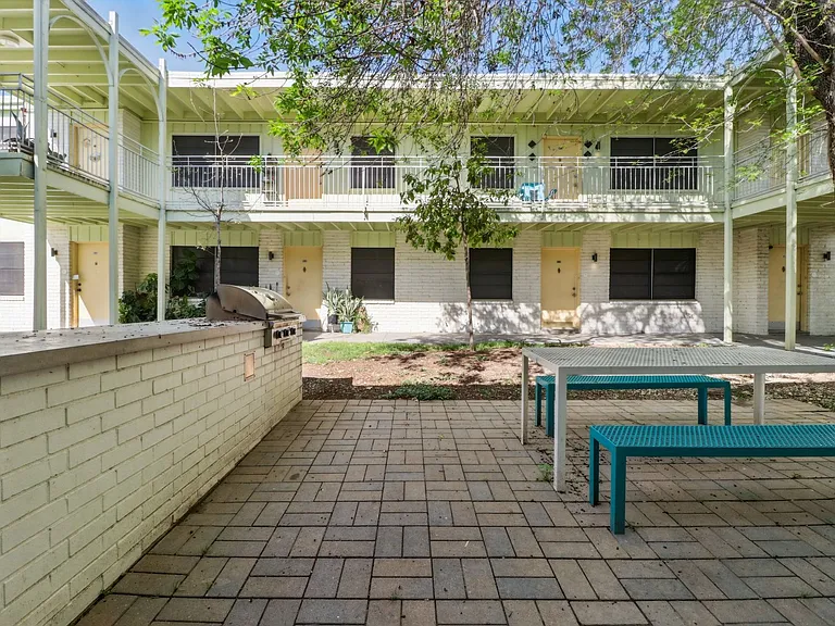 215 Jackson Keller Rd — Photo 4