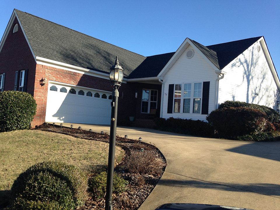 1st image of 132 Covington Dr NE