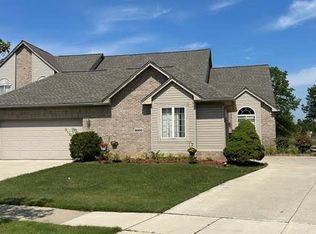 32400 Gateway Dr #3, Romulus, MI 48174