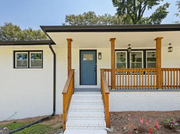 2595 Creekview Dr SW, Marietta, GA 30008